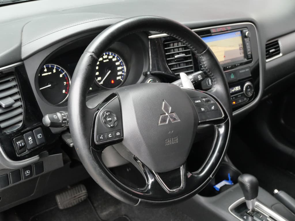 Mitsubishi Outlander 2.0 EDITION | AUTOMAAT | CAMERA | NAVI | TREKHAAK | ALL-SEASON | ALL-IN!! thumbnail 18