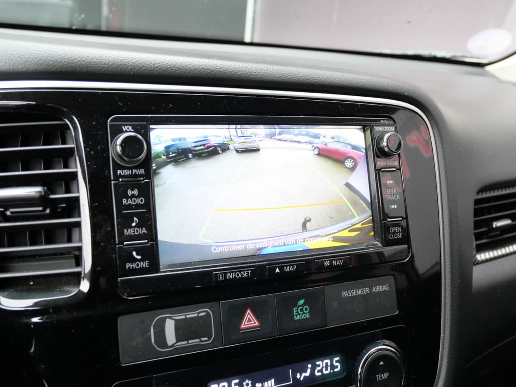 Mitsubishi Outlander 2.0 EDITION | AUTOMAAT | CAMERA | NAVI | TREKHAAK | ALL-SEASON | ALL-IN!! thumbnail 22