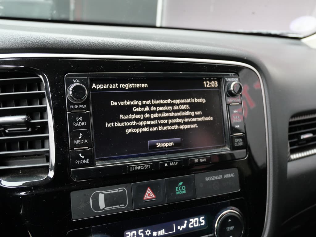 Mitsubishi Outlander 2.0 EDITION | AUTOMAAT | CAMERA | NAVI | TREKHAAK | ALL-SEASON | ALL-IN!! thumbnail 23