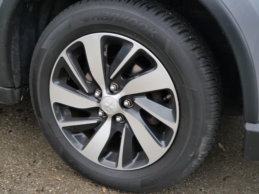 Mitsubishi Outlander 2.0 EDITION | AUTOMAAT | CAMERA | NAVI | TREKHAAK | ALL-SEASON | ALL-IN!! thumbnail 10