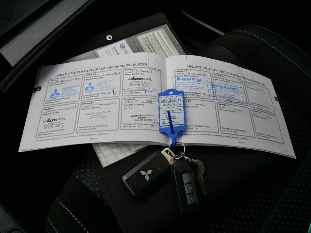 Mitsubishi Outlander 2.0 EDITION | AUTOMAAT | CAMERA | NAVI | TREKHAAK | ALL-SEASON | ALL-IN!! thumbnail 28