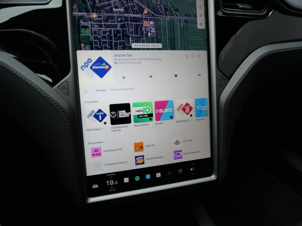 Tesla Model S 75D BASE | PANORAMA DAK | 20 INCH | AUTOPILOT | NL-AUTO | BTW-AUTO!! thumbnail 19