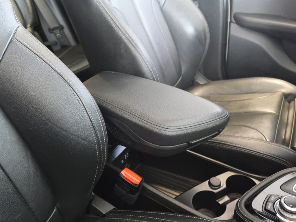 BMW 2 Serie Active Tourer 220i LUXURY | AUTOMAAT | PANORAMA | LEER | CAMERA | NAVIGATIE | 192 PK!! thumbnail 13