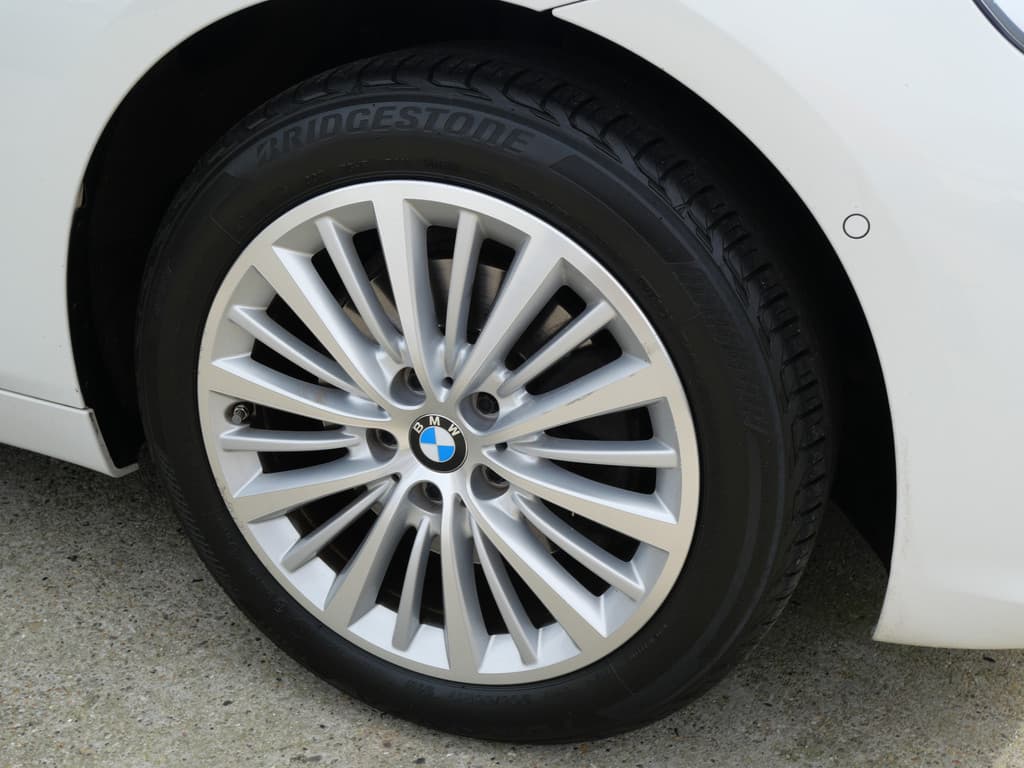 BMW 2 Serie Active Tourer 220i LUXURY | AUTOMAAT | PANORAMA | LEER | CAMERA | NAVIGATIE | 192 PK!! thumbnail 4