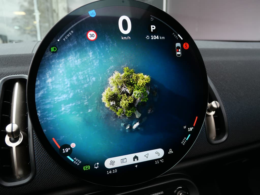 MINI Countryman 2.0 S ALL4 CLASSIC M PLUS | PANORAMA | TREKHAAK | H.U.D | 218 PK | FABRIEKSGARANTIE!! thumbnail 17