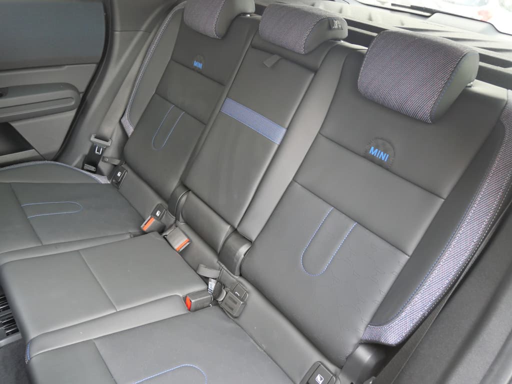 MINI Countryman 2.0 S ALL4 CLASSIC M PLUS | PANORAMA | TREKHAAK | H.U.D | 218 PK | FABRIEKSGARANTIE!! thumbnail 22