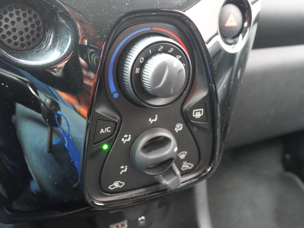 Citroën C1 1.0 e-VTi FEEL | 5-DRS | AIRCO | BLUETOOTH | NL-AUTO | NIEUWE APK!! thumbnail 25