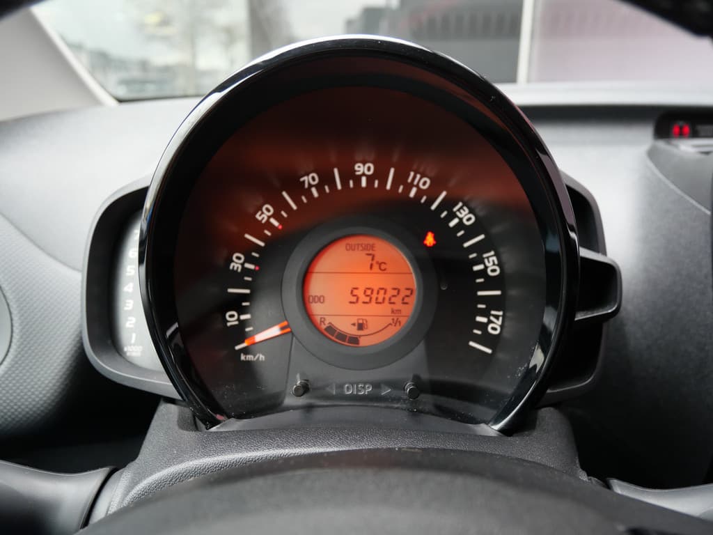 Citroën C1 1.0 e-VTi FEEL | 5-DRS | AIRCO | BLUETOOTH | NL-AUTO | NIEUWE APK!! thumbnail 27