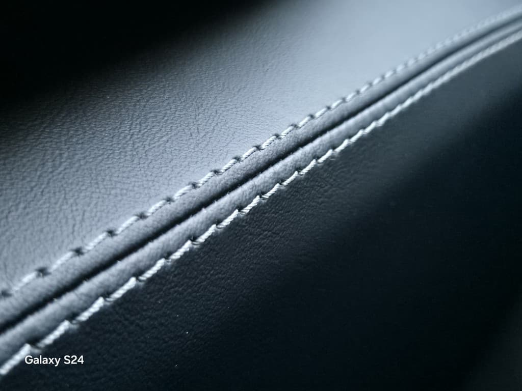 Tesla Model S thumbnail 44