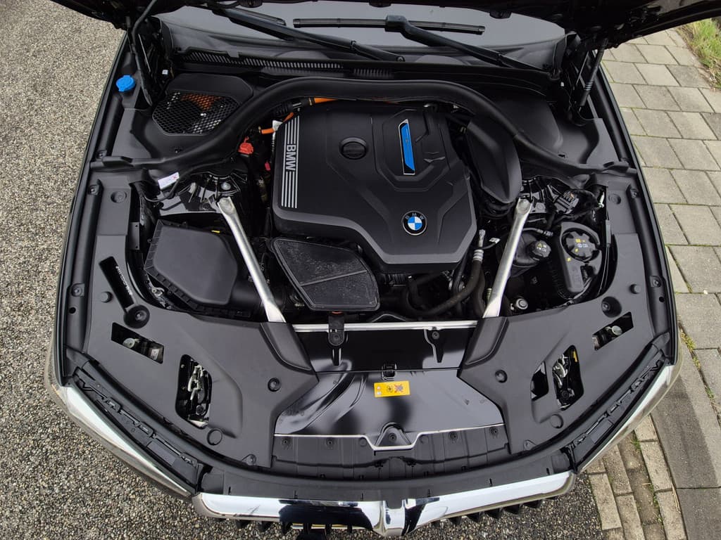 BMW 5 Serie thumbnail 40