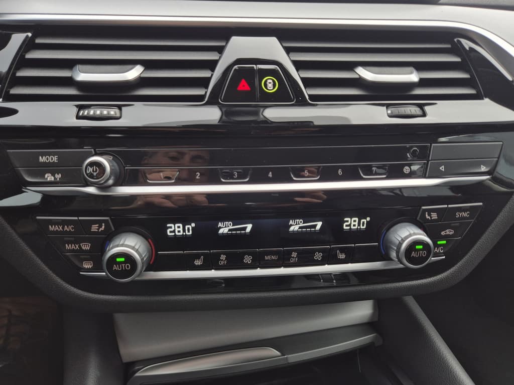 BMW 5 Serie thumbnail 51