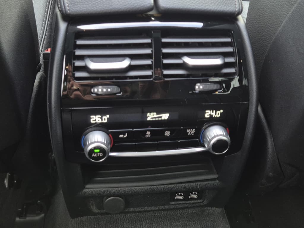 BMW 5 Serie thumbnail 49