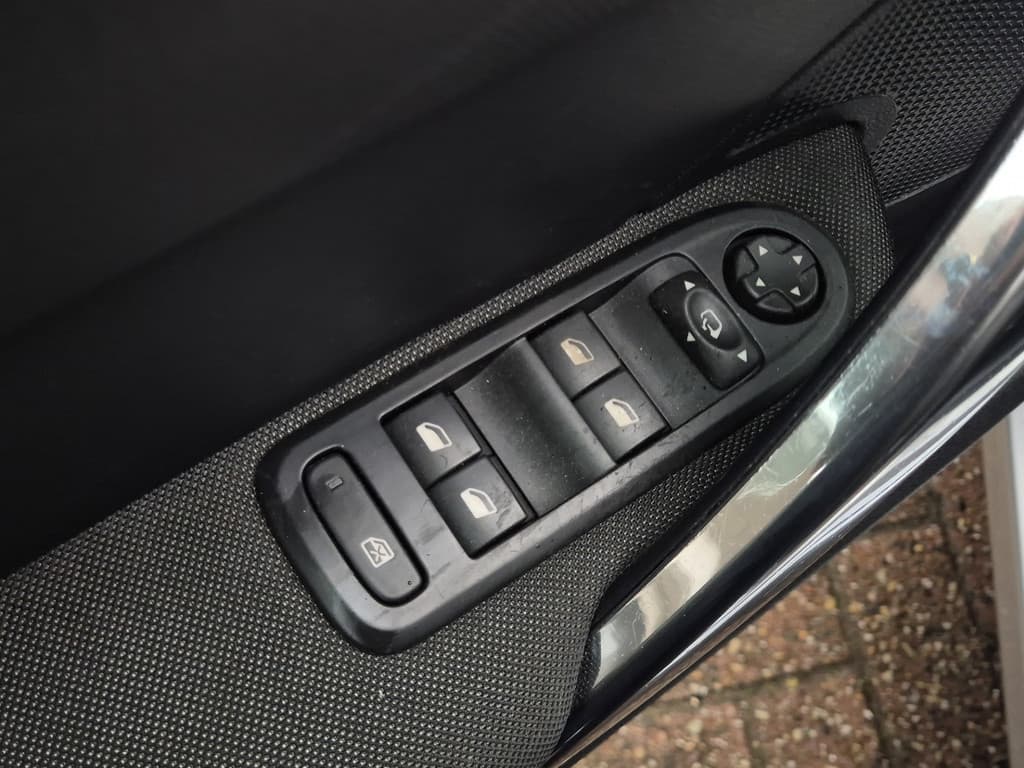 Peugeot 308 thumbnail 21