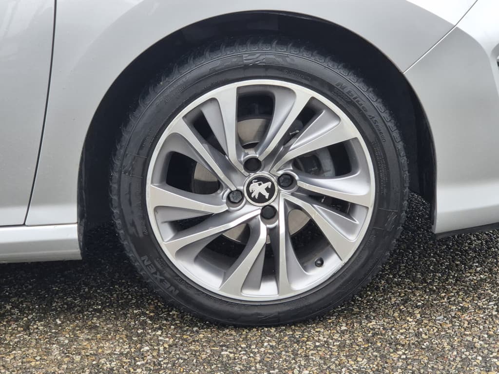 Peugeot 308 thumbnail 6