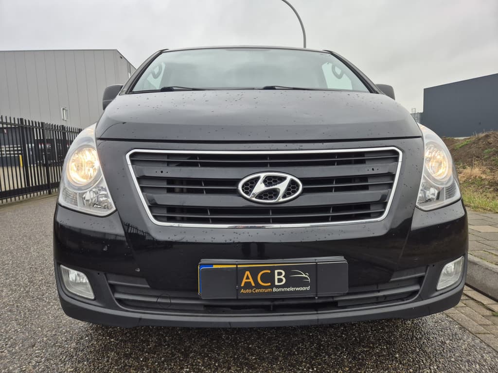 Hyundai H300 thumbnail 12