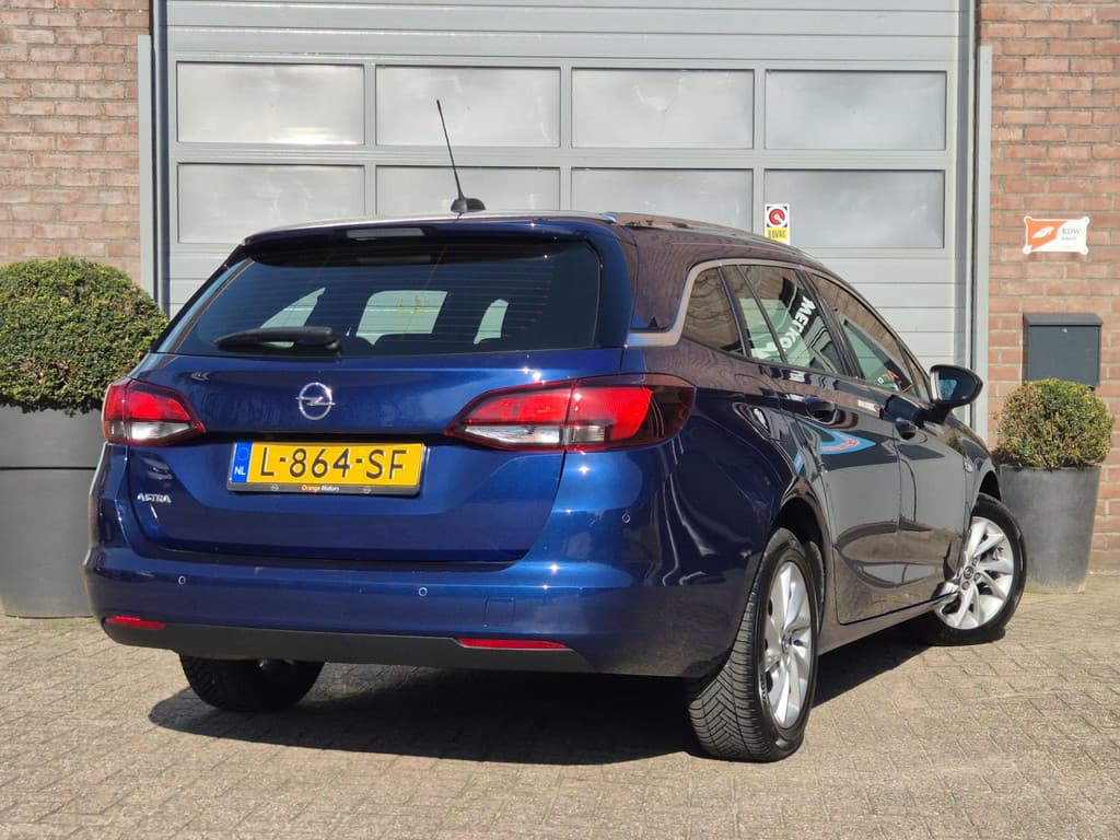 Opel Astra thumbnail 3