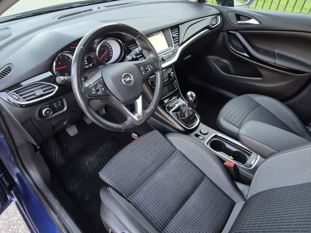 Opel Astra thumbnail 31