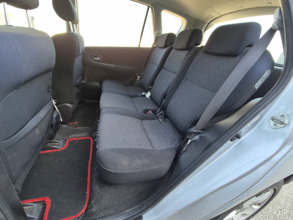 Toyota Corolla Verso thumbnail 31