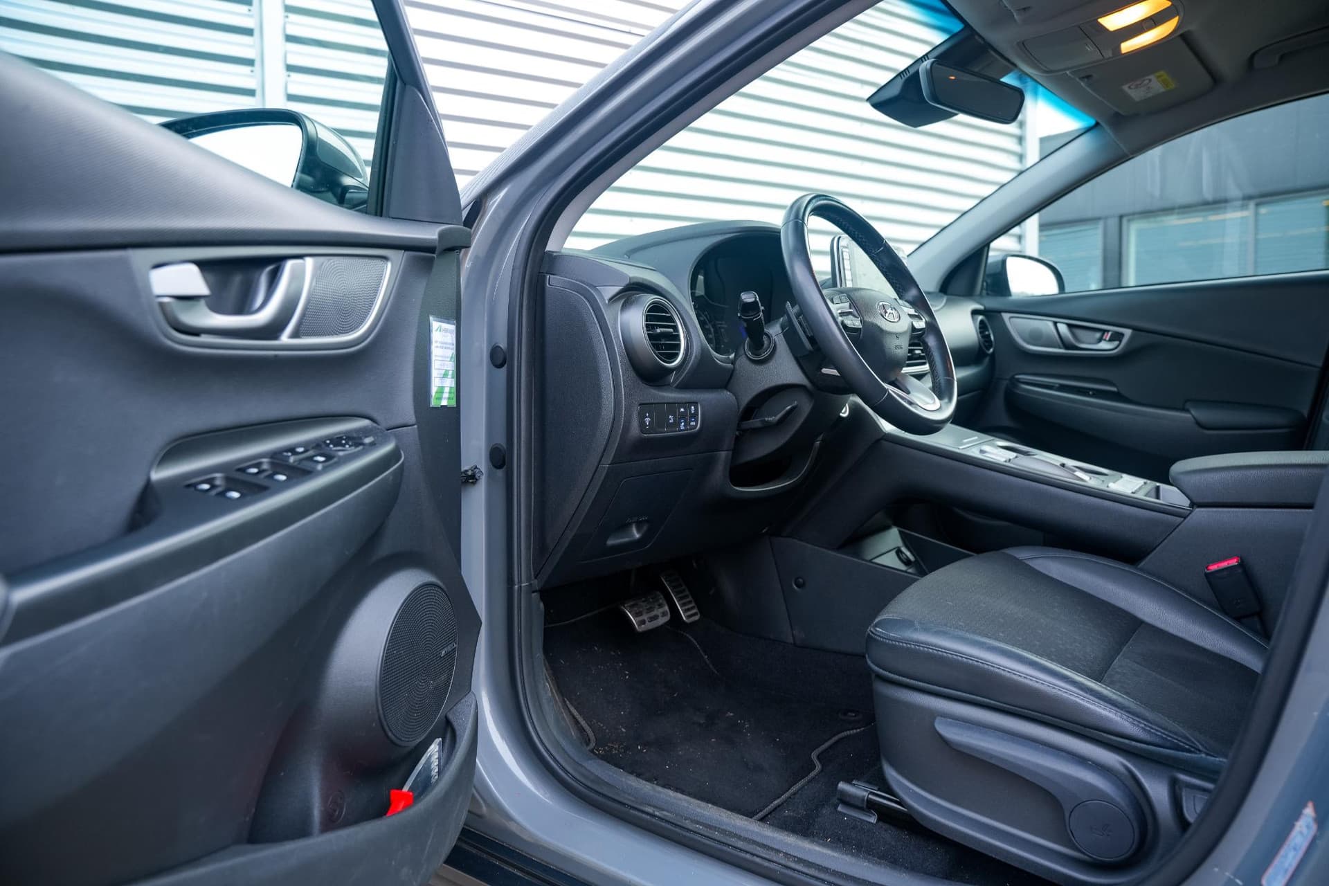 Hyundai KONA EV Comfort 64 kWh EV Comfort 64 kWh thumbnail 6