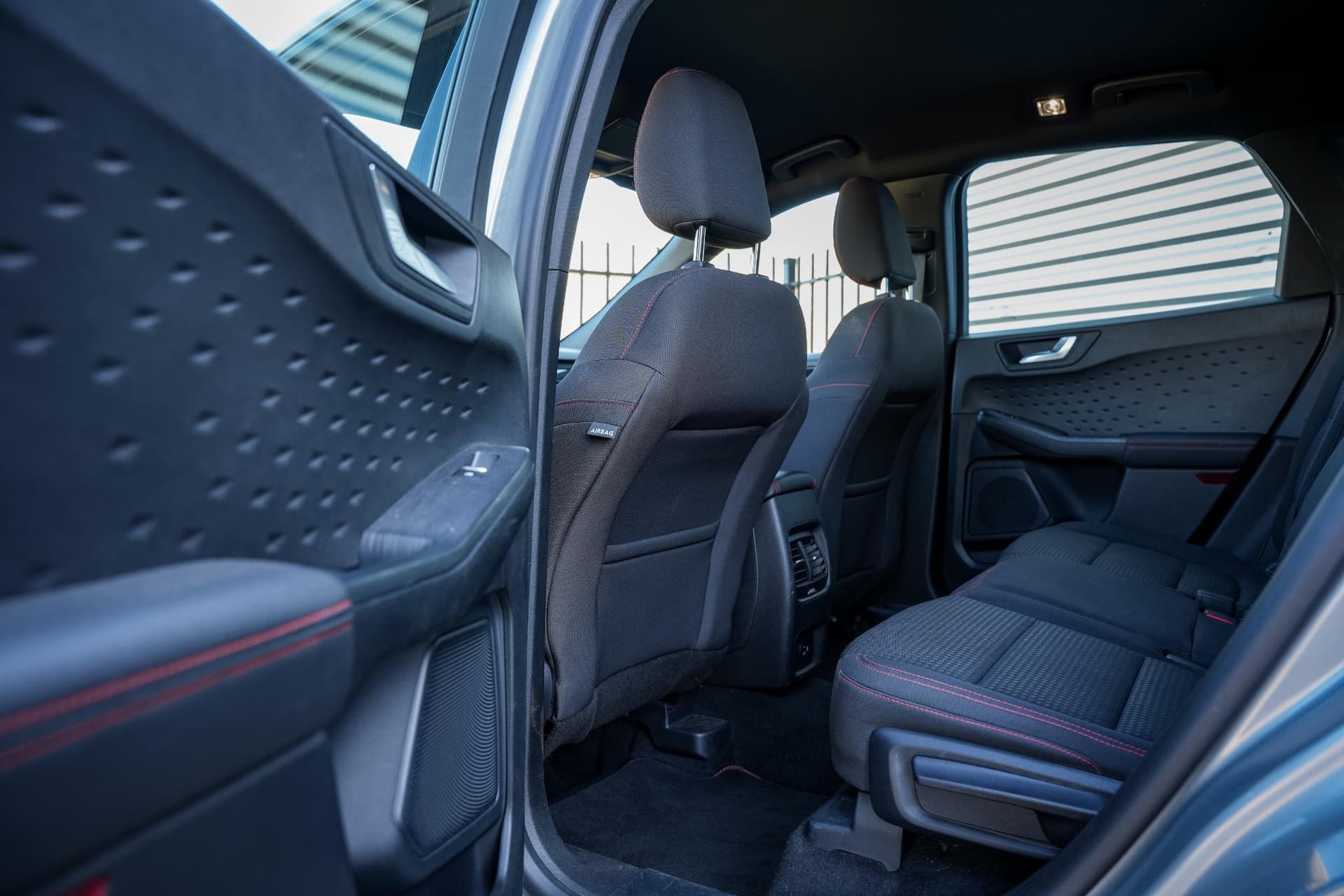 Ford Kuga 1.5 EcoBoost ST line 1.5 EcoBoost ST line thumbnail 10