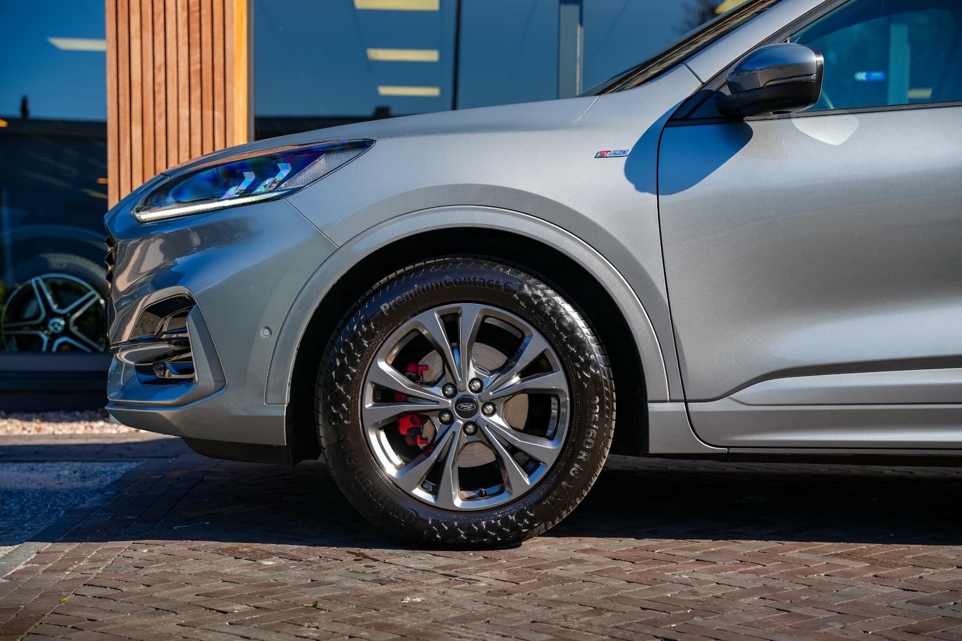 Ford Kuga 1.5 EcoBoost ST line 1.5 EcoBoost ST line thumbnail 12