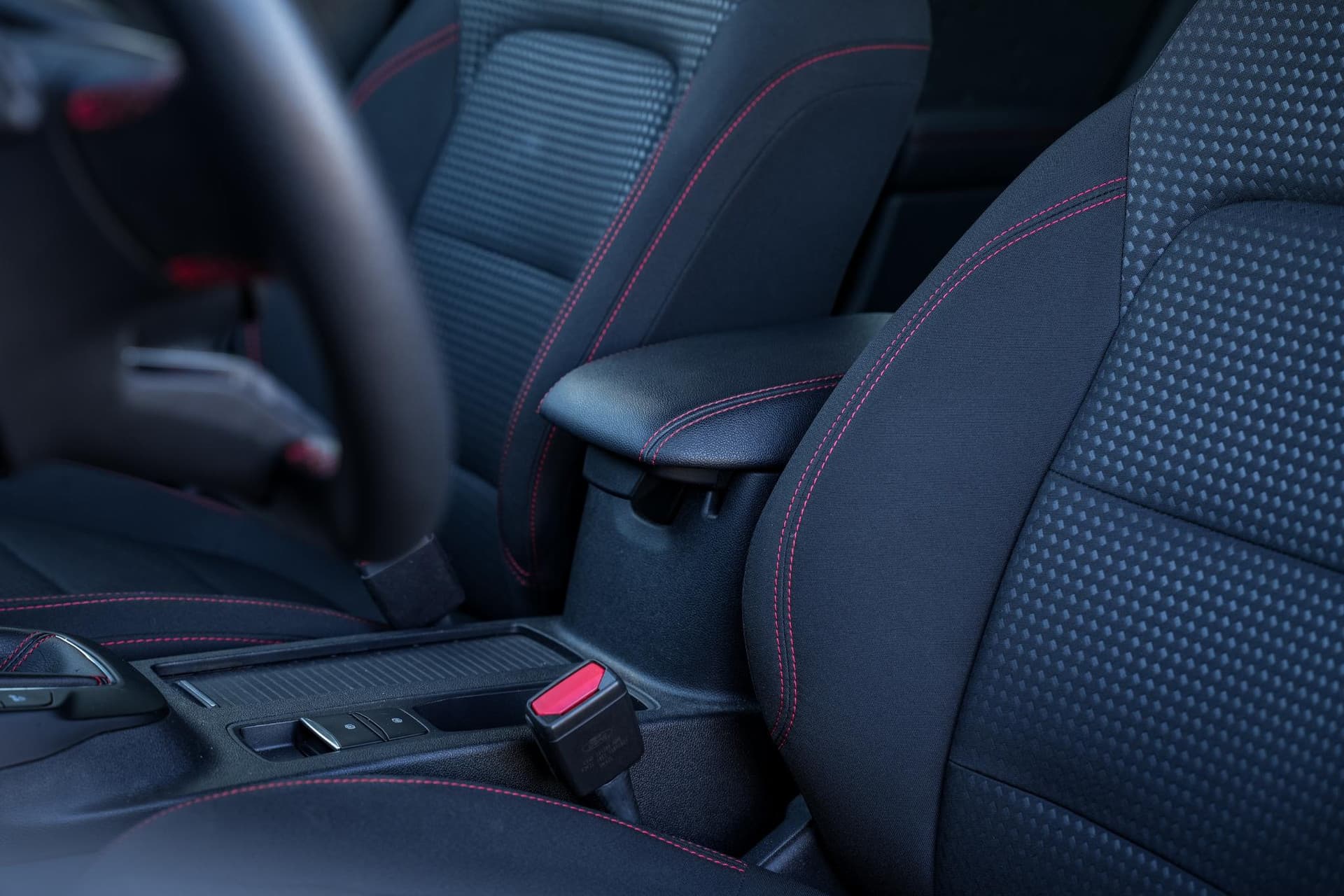 Ford Kuga 1.5 EcoBoost ST line 1.5 EcoBoost ST line thumbnail 26