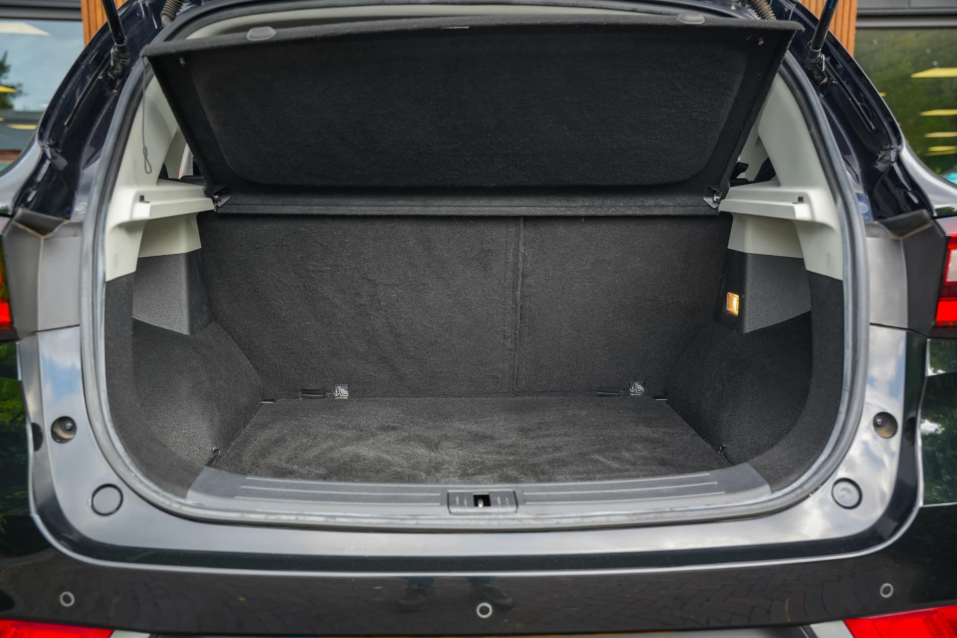 MG Mg Zs EV Luxury 45 kWh EV Luxury 45 kWh thumbnail 14