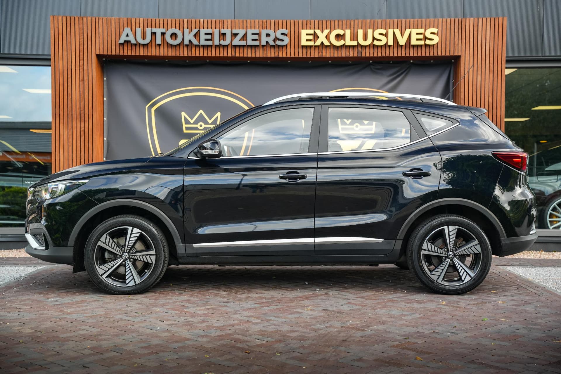 MG Mg Zs EV Luxury 45 kWh EV Luxury 45 kWh thumbnail 3