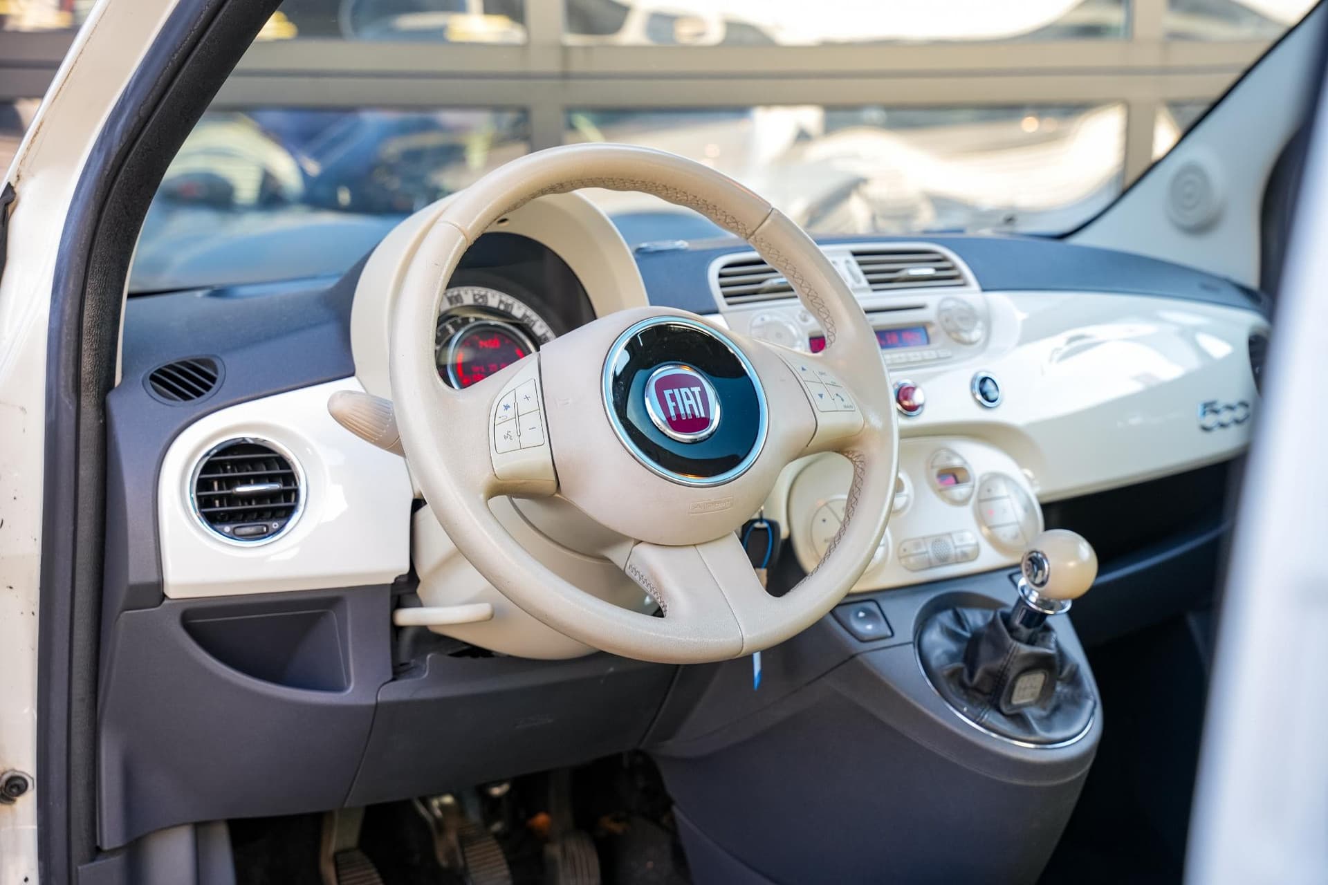 Fiat 500 1.2 Lounge 1.2 Lounge thumbnail 4