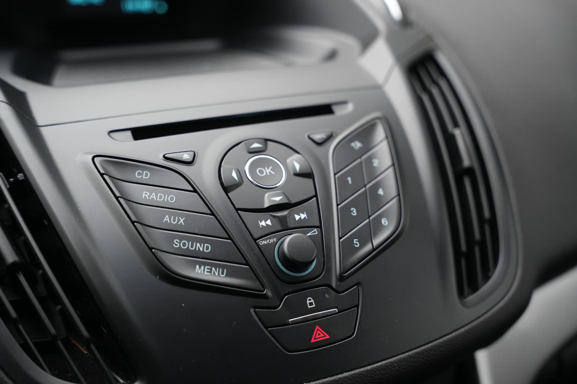 Ford Kuga Ford Kuga Ford Kuga thumbnail 21