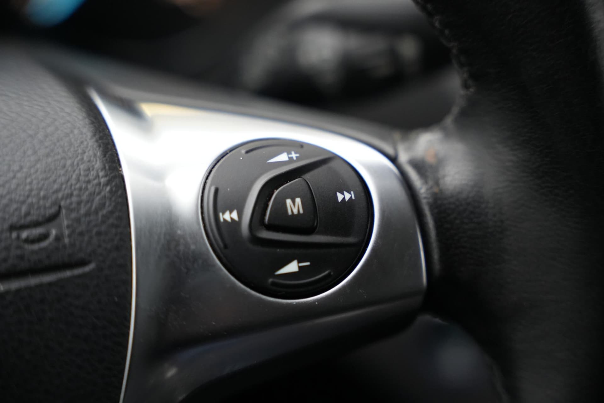 Ford Kuga Ford Kuga Ford Kuga thumbnail 31