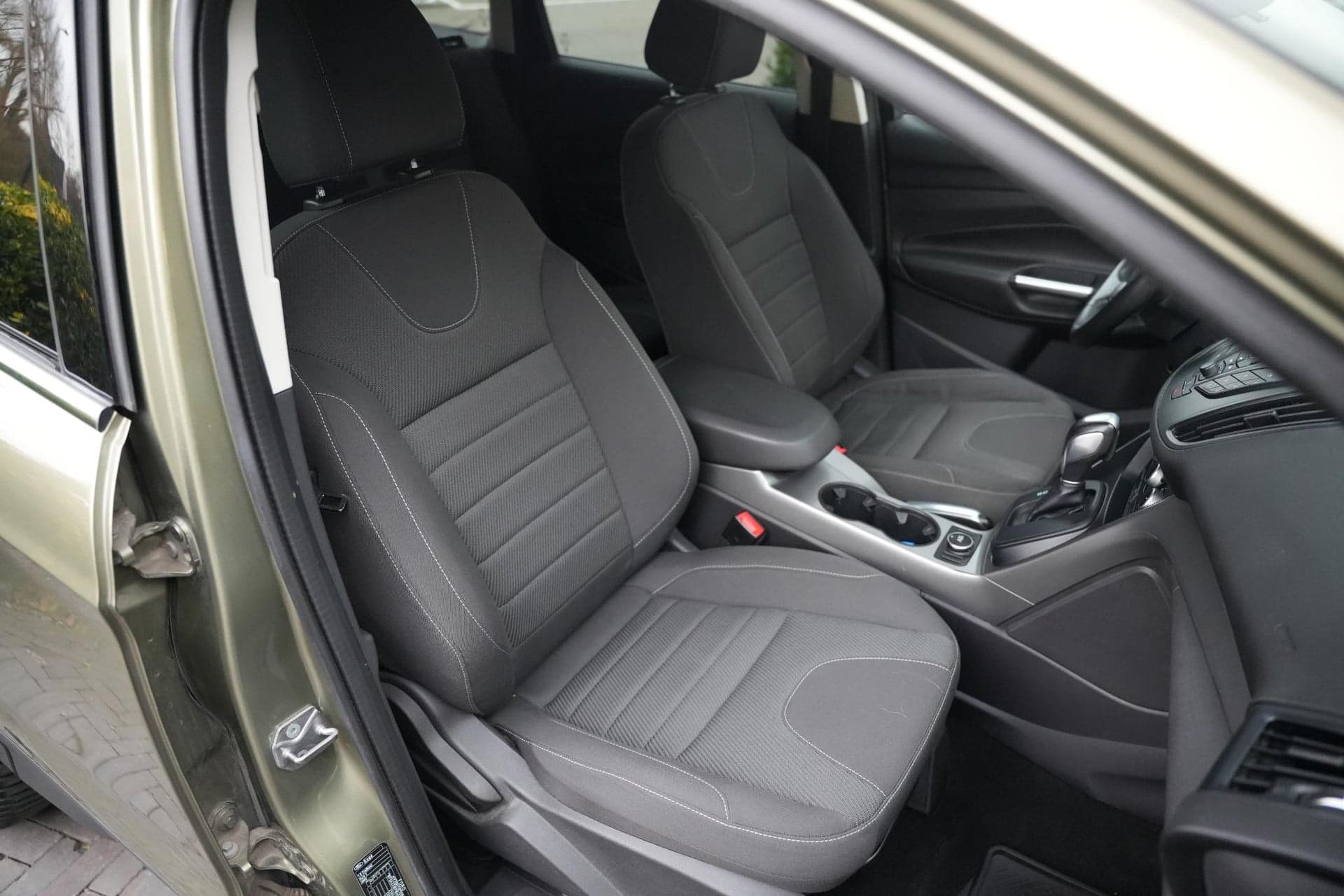 Ford Kuga Ford Kuga Ford Kuga thumbnail 6