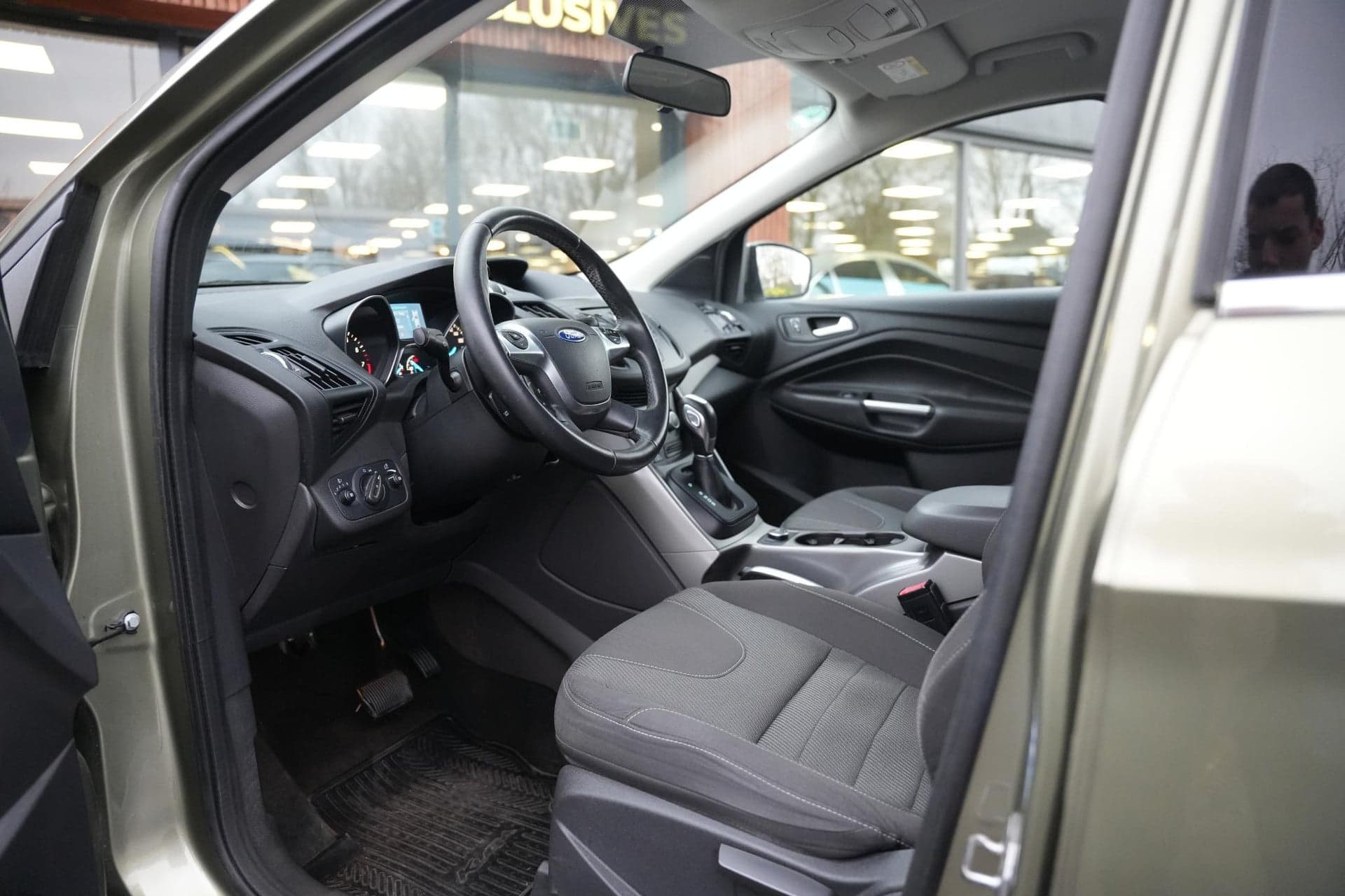 Ford Kuga Ford Kuga Ford Kuga thumbnail 8