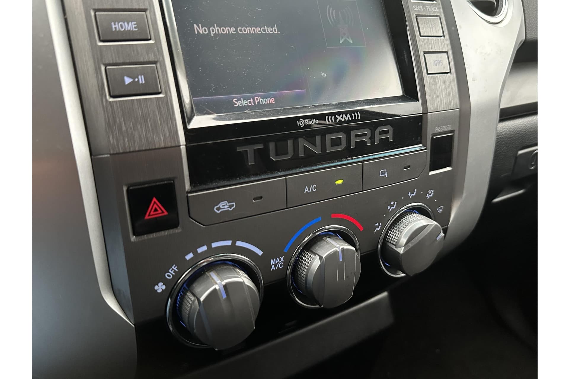 Toyota Tundra 5.7 V8 Double Cab 5.7 V8 Double Cab thumbnail 16