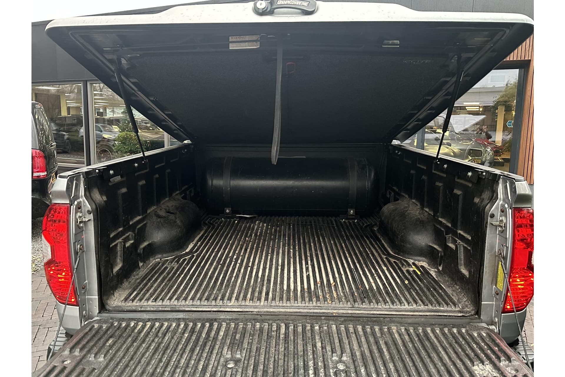 Toyota Tundra 5.7 V8 Double Cab 5.7 V8 Double Cab thumbnail 5