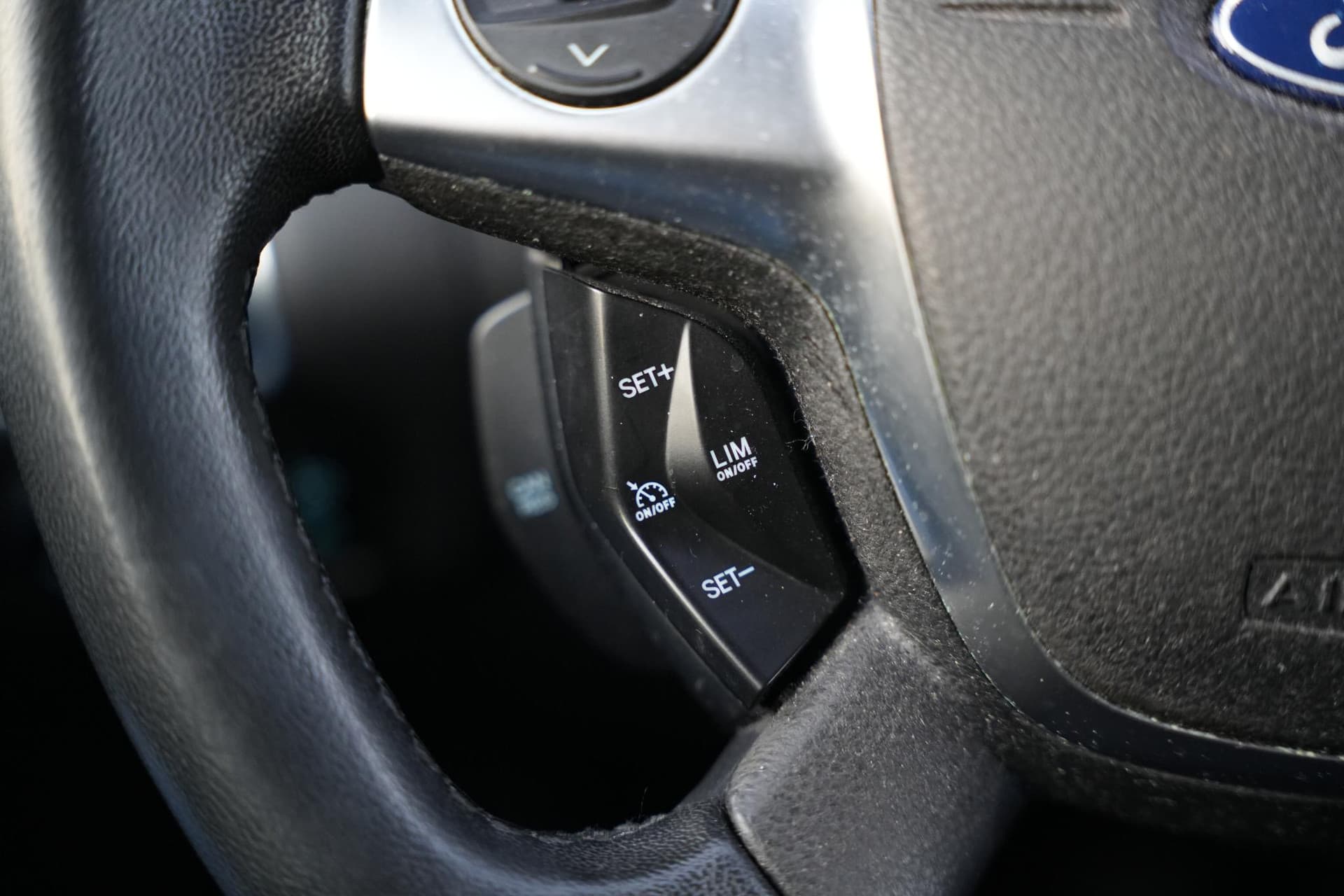 Ford Focus 1.0 EcoBoost Titanium 1.0 EcoBoost Titanium thumbnail 20