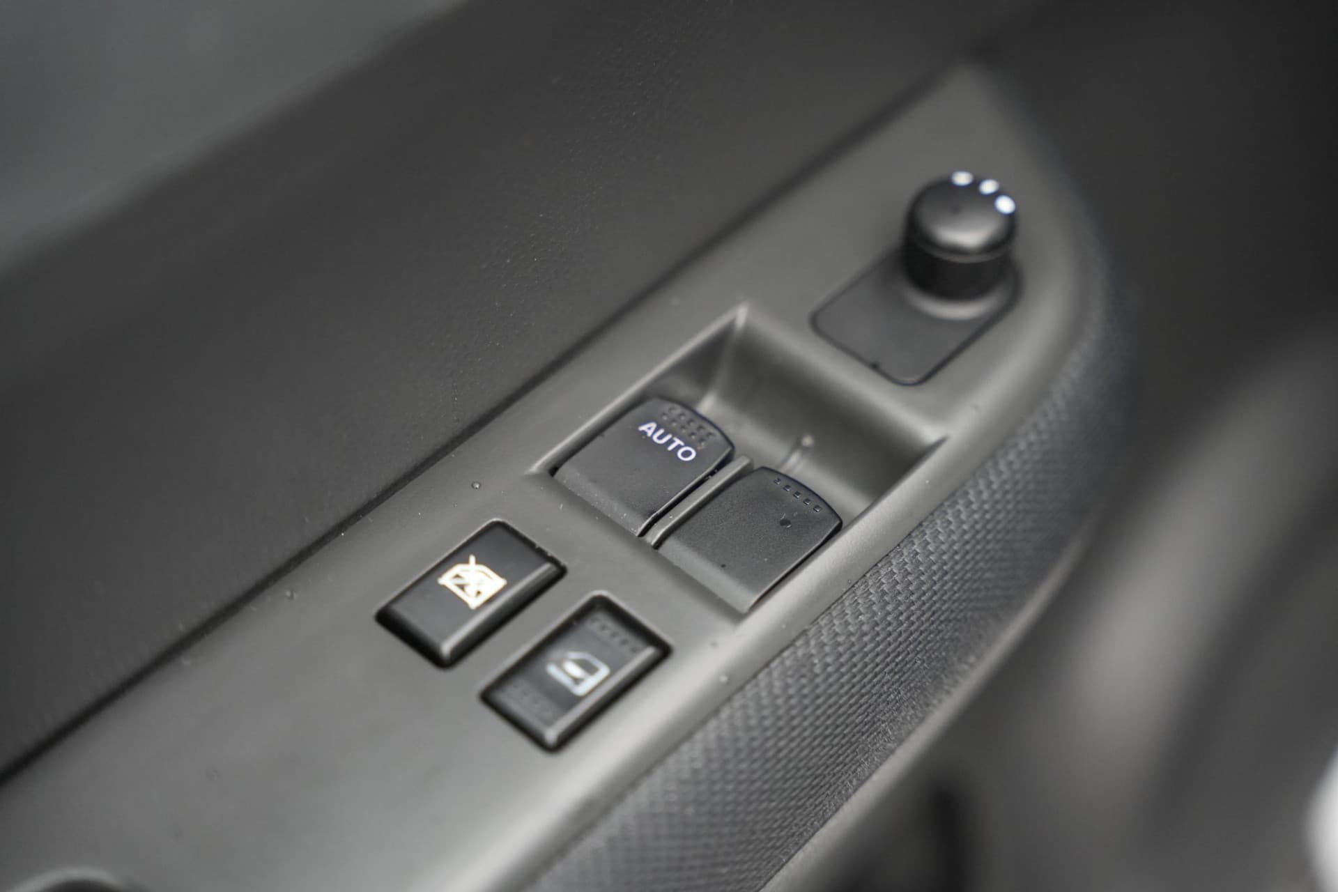 Suzuki Swift 1.3 GLS 1.3 GLS thumbnail 15