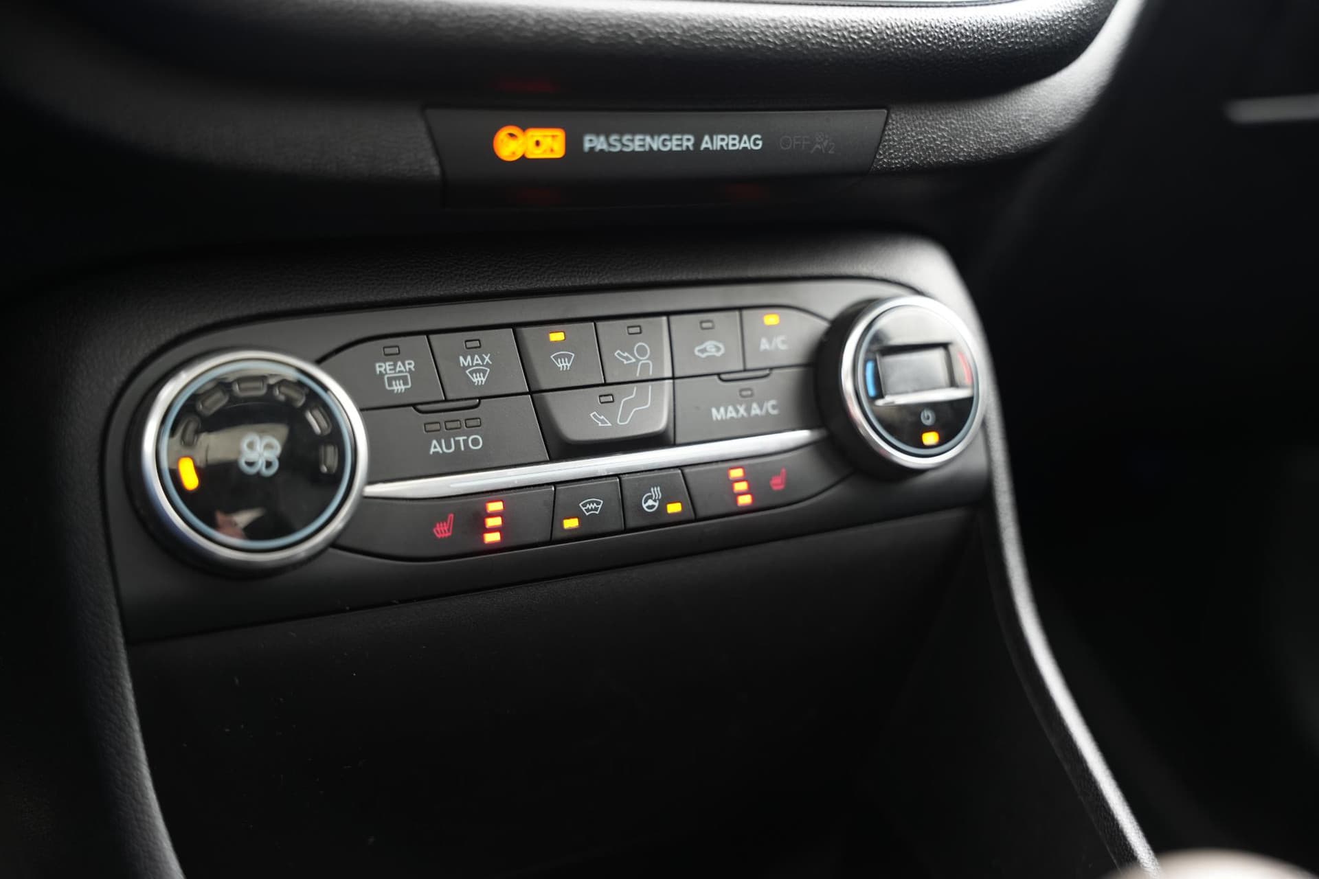 Ford Fiesta 1.5 EcoBoost ST-3 1.5 EcoBoost ST-3 thumbnail 22