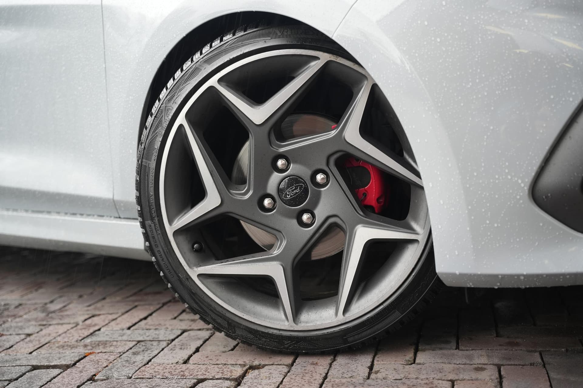 Ford Fiesta 1.5 EcoBoost ST-3 1.5 EcoBoost ST-3 thumbnail 39