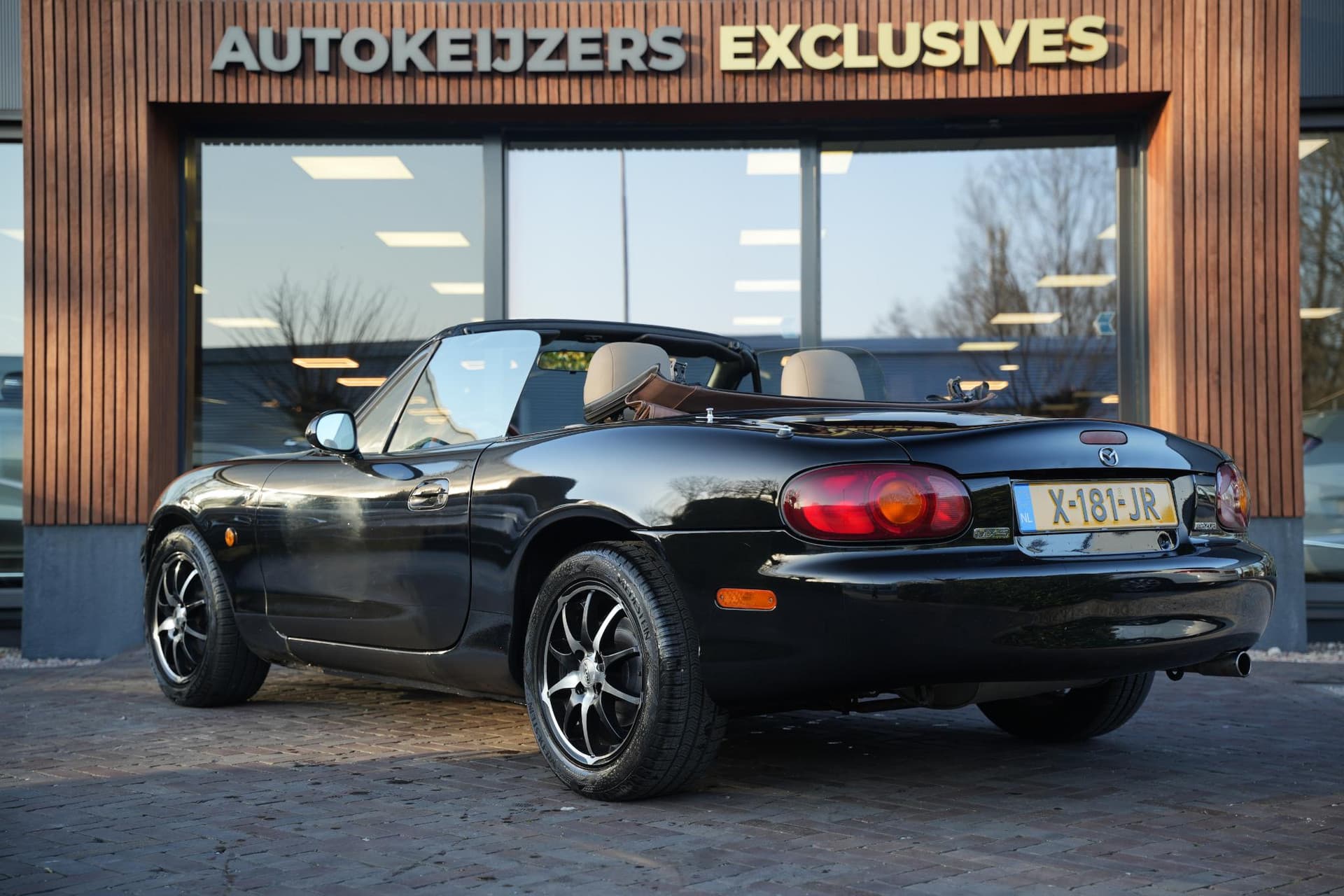 Mazda MX-5 1.6i 1.6i thumbnail 7