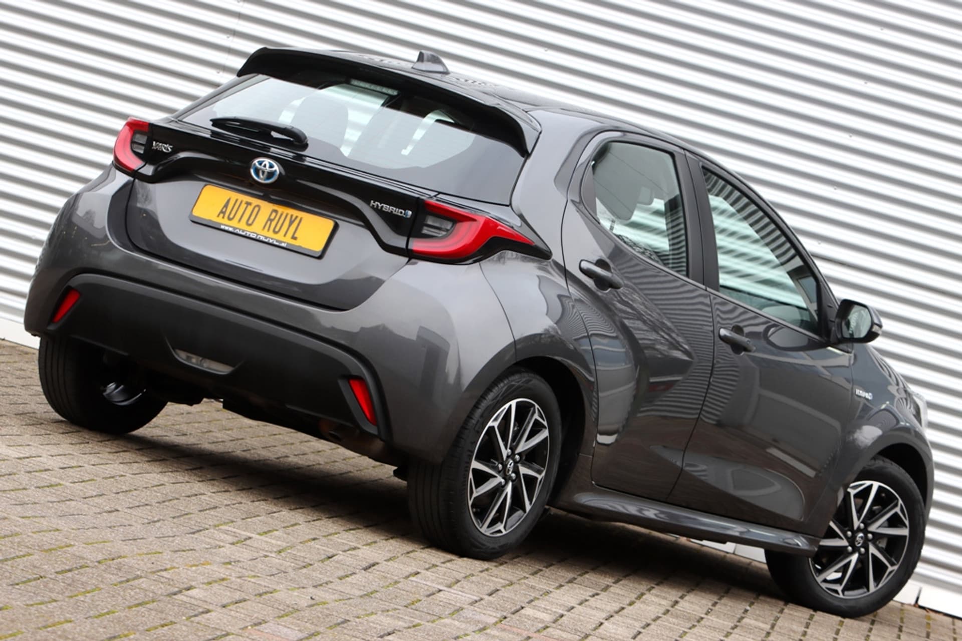 Toyota Yaris 1.5 Hybrid Dynamic Carplay / Camera / Stoel verw. thumbnail 12