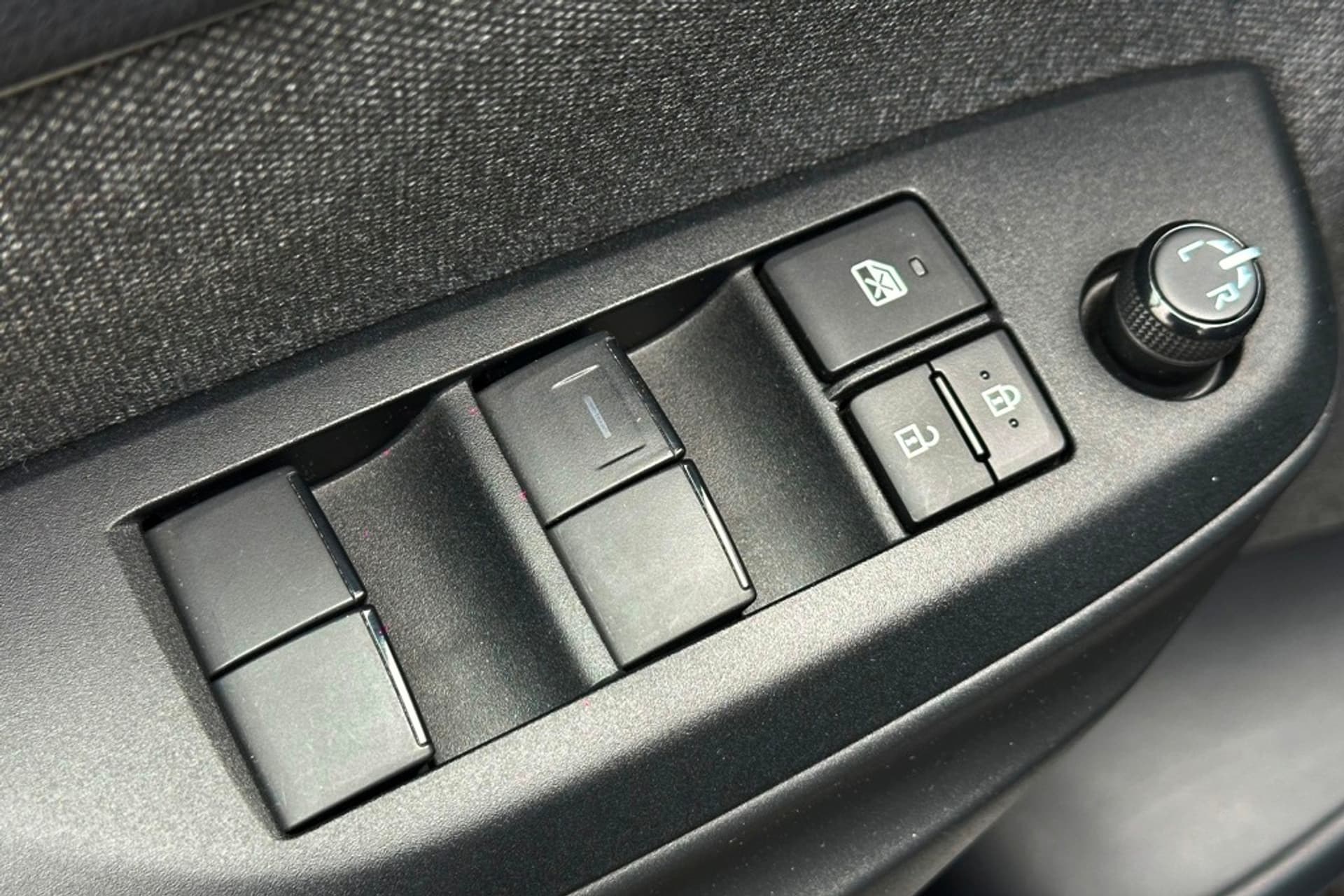 Toyota Yaris 1.5 Hybrid Dynamic Carplay / Camera / Stoel verw. thumbnail 26