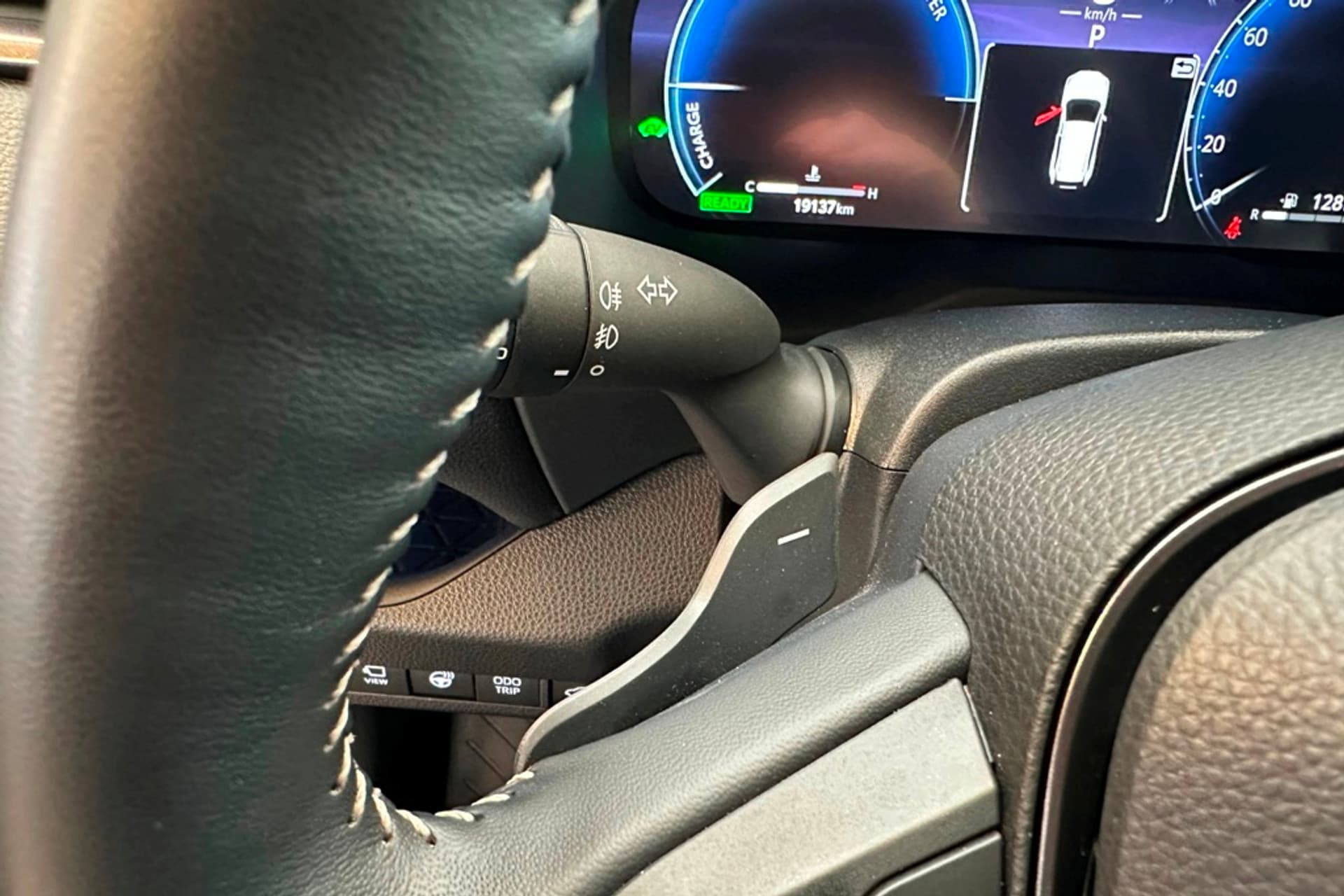 Toyota RAV4 2.5 Hybrid AWD GR SPORT thumbnail 29