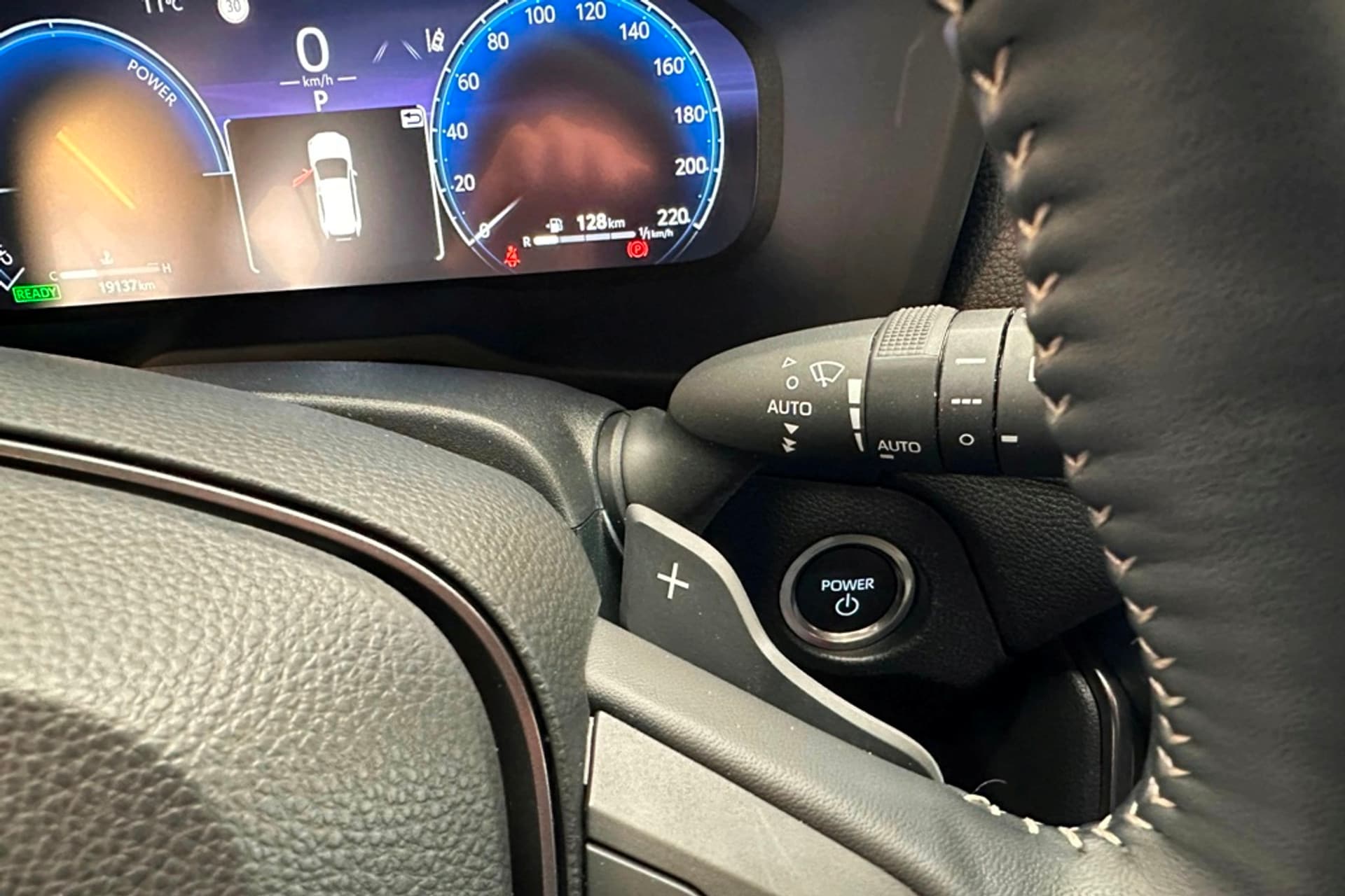 Toyota RAV4 2.5 Hybrid AWD GR SPORT thumbnail 30