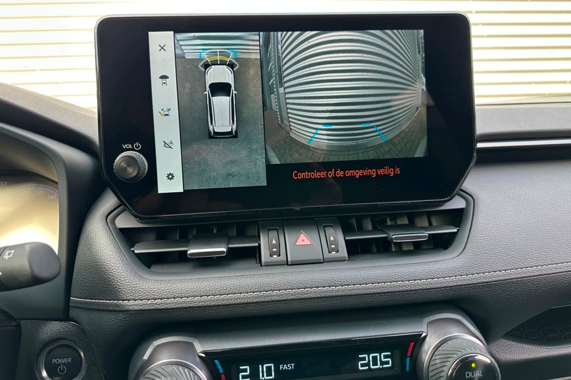 Toyota RAV4 2.5 Hybrid AWD GR SPORT thumbnail 32