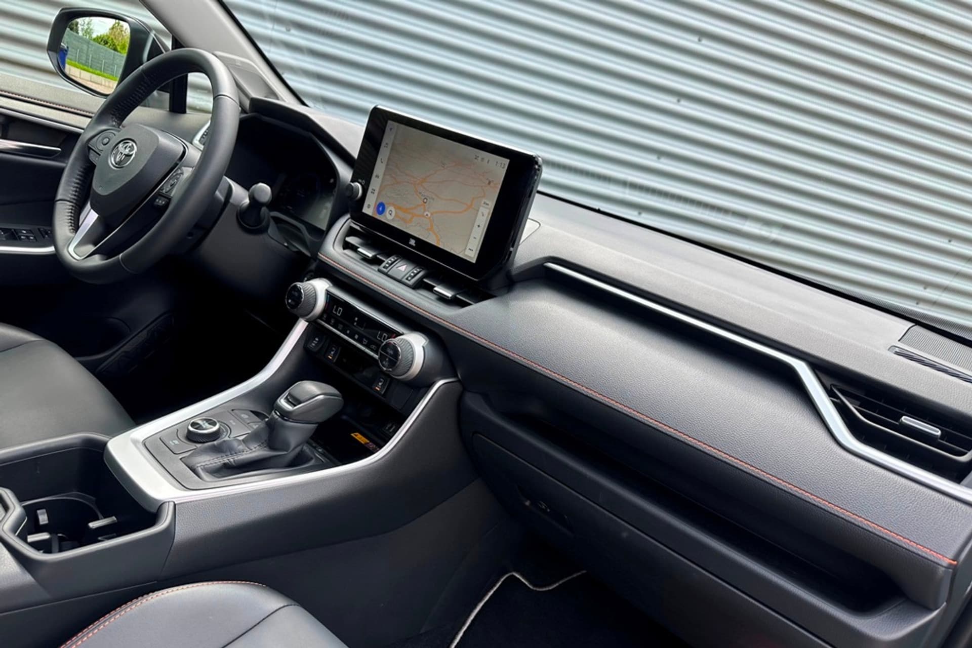 Toyota RAV4 2.5 Hybrid AWD Ulitmate Adventure Panoramad. thumbnail 13