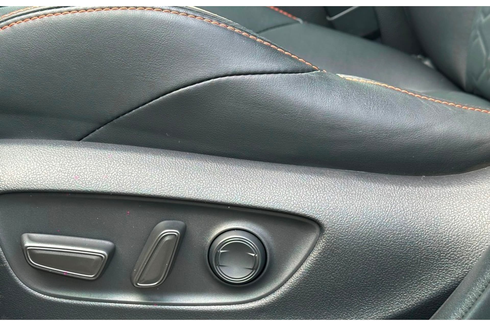 Toyota RAV4 2.5 Hybrid AWD Ulitmate Adventure Panoramad. thumbnail 31