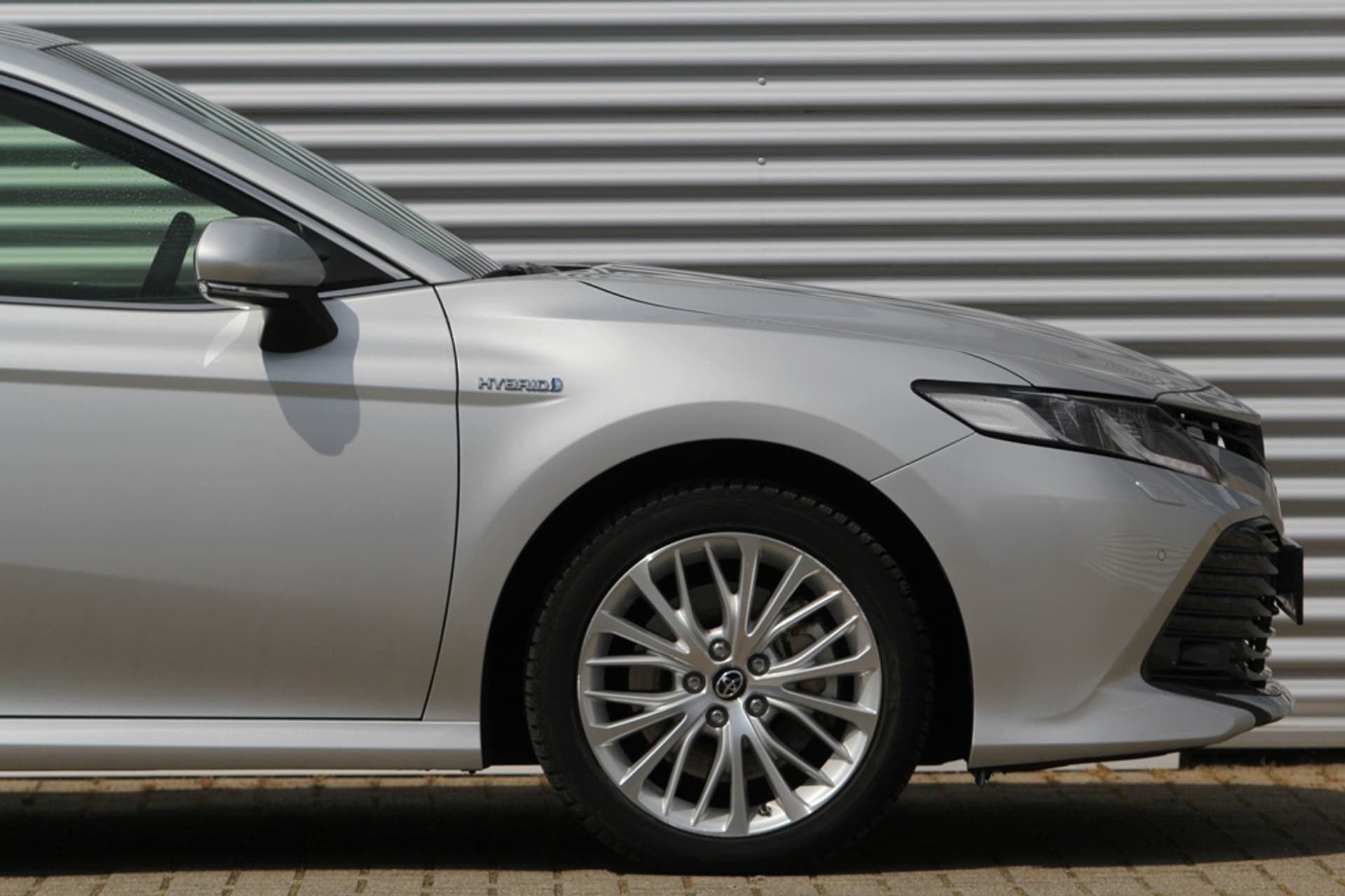 Toyota Camry 2.5 Hybrid Dynamic thumbnail 7