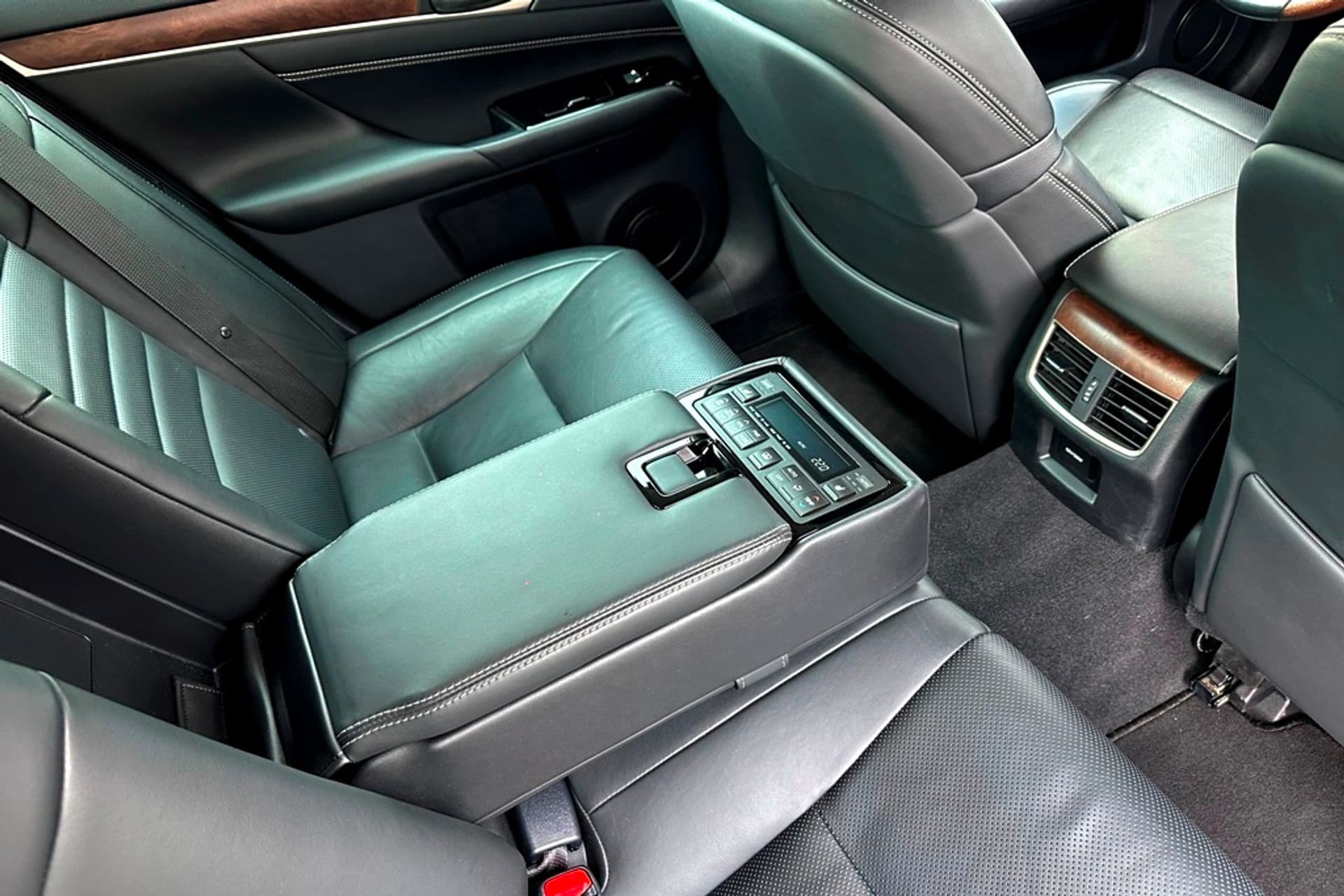 Lexus GS 450h President Line thumbnail 29