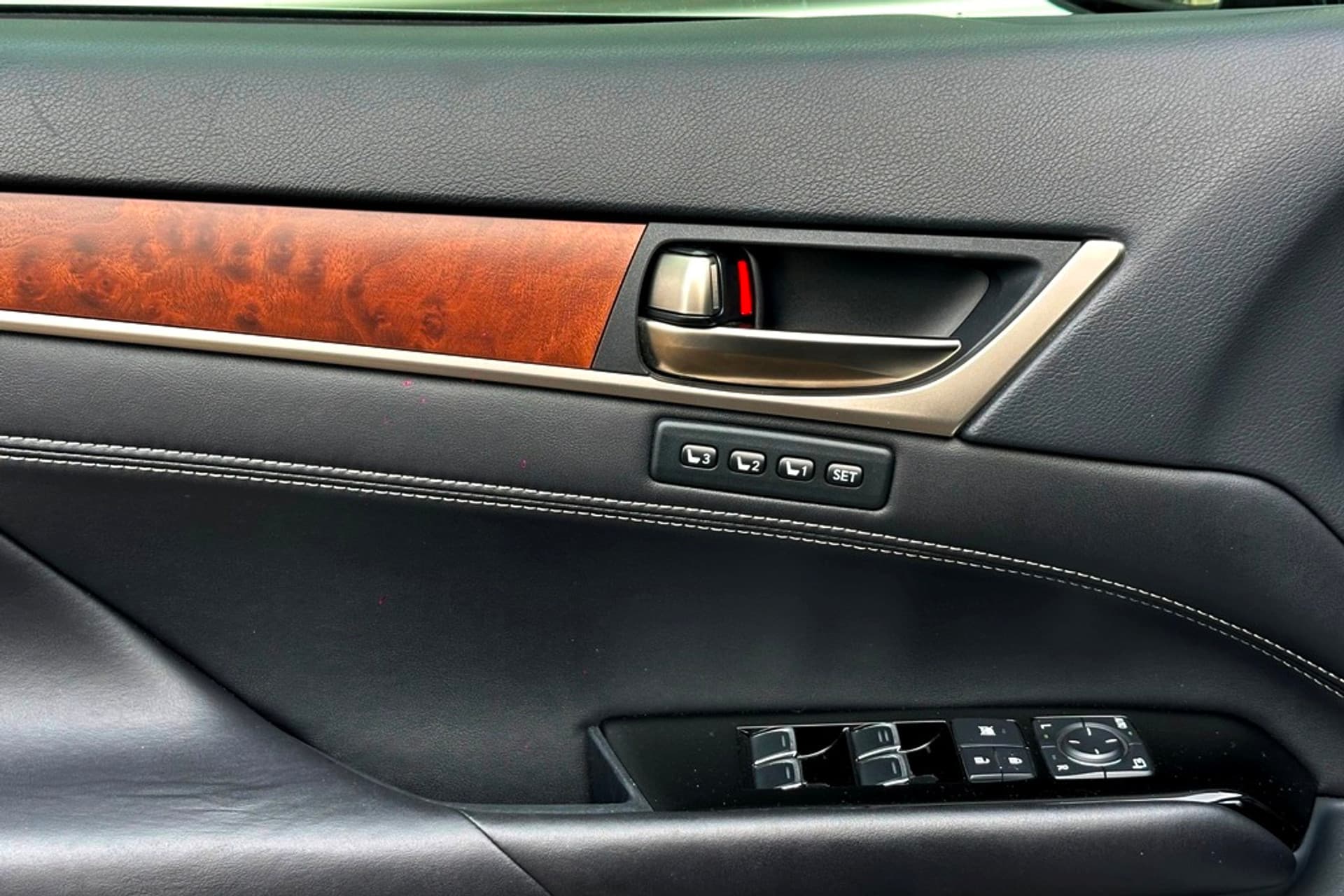 Lexus GS 450h President Line thumbnail 32